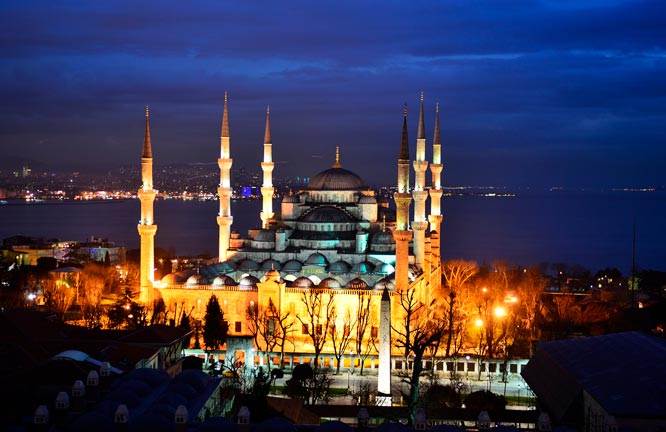 EFY.es Models in Istanbul